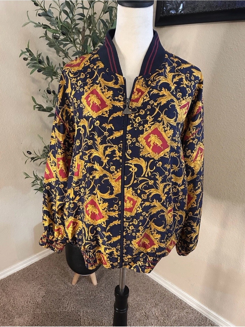 Casual Isle Vintage 90’s Silk Bomber Style Jacket Boho